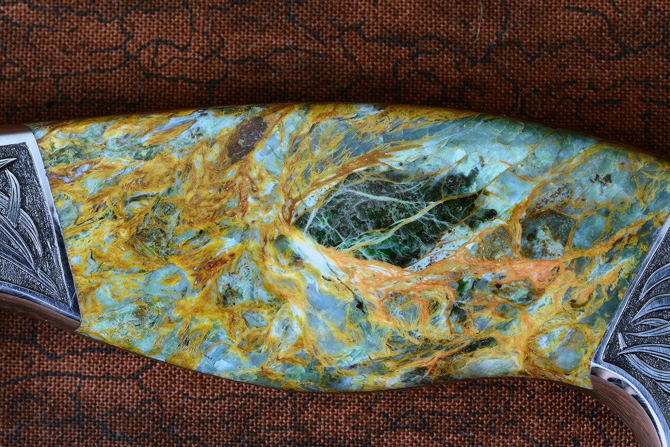 "Malaka" Plasma agate gemstone 6 power enlargement